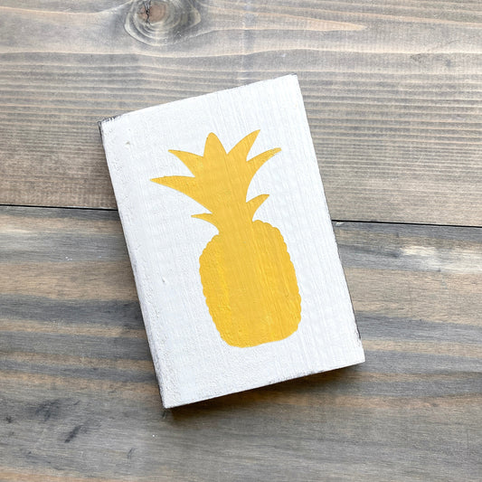 Pineapple Sign