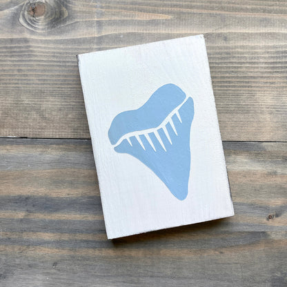 Shark Tooth Sign