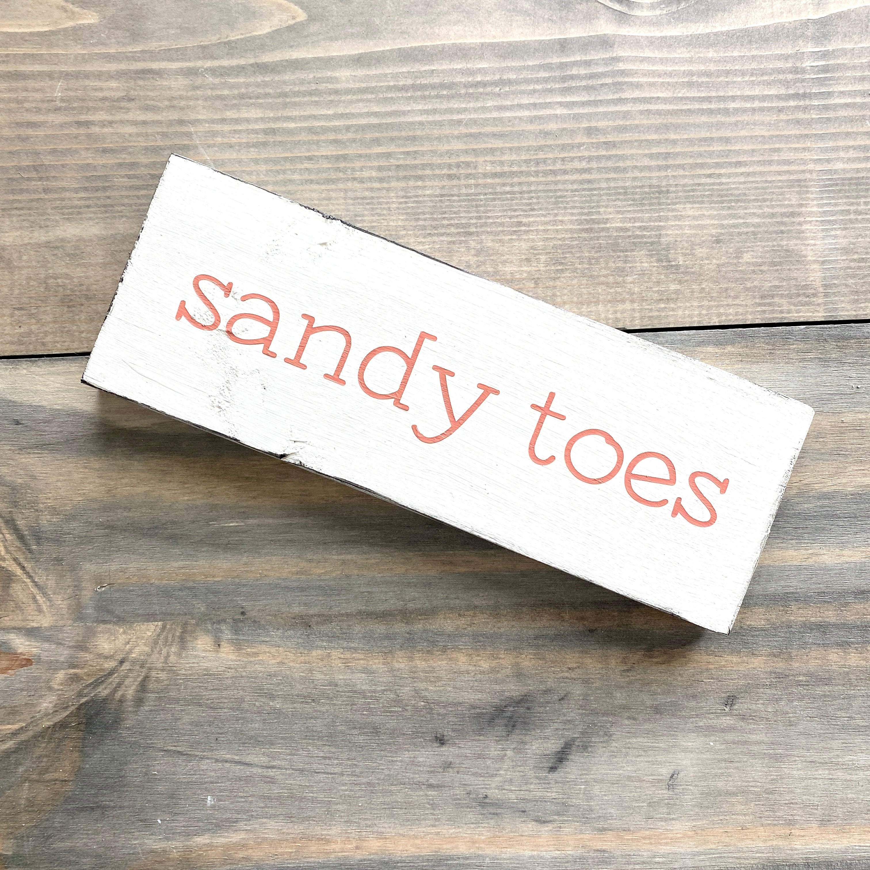 Sandy Toes Sign