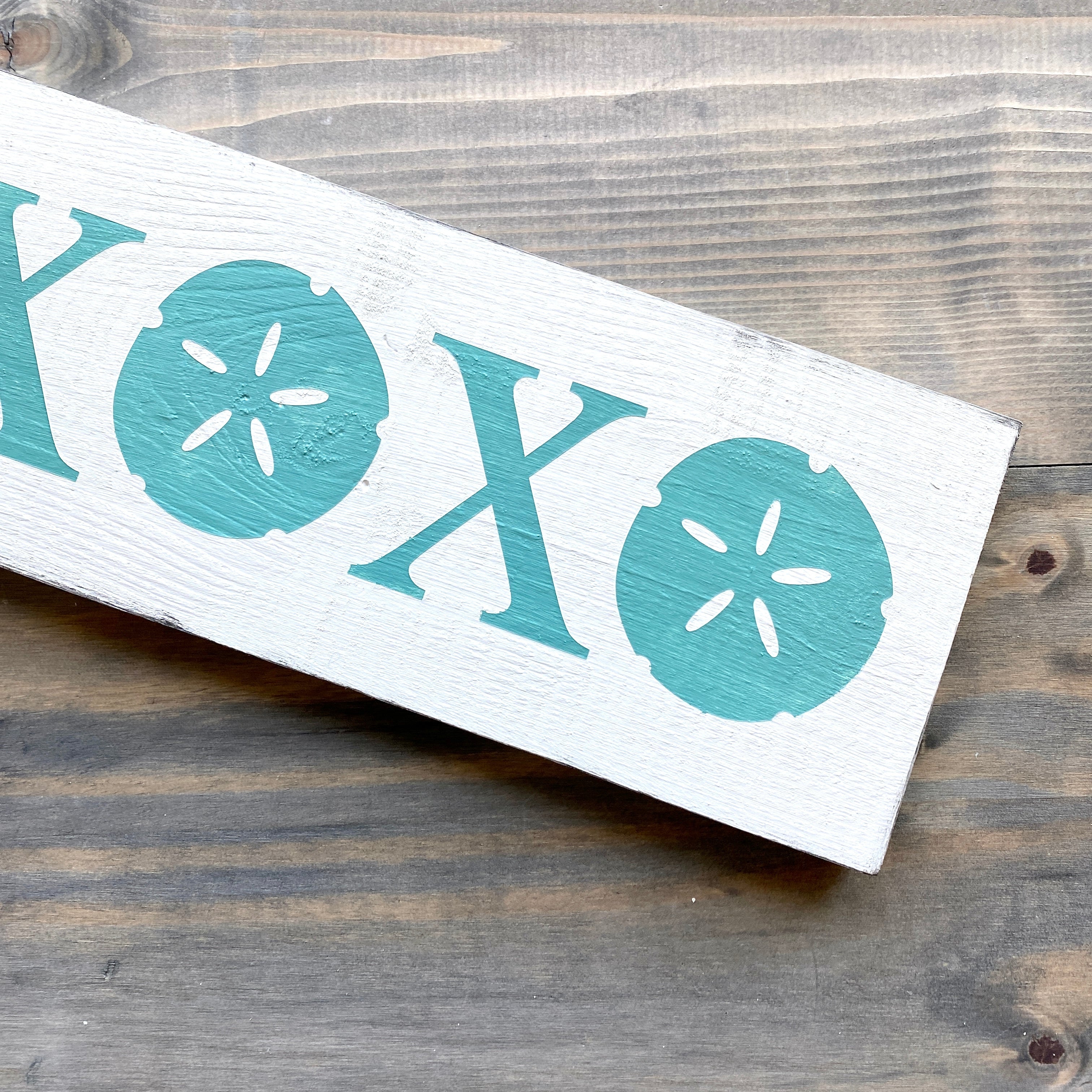Sand Dollar XOXO Sign