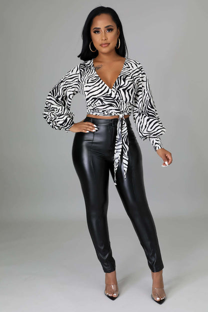 Fasheabe Long Sleeve Zebra Print Crop Top