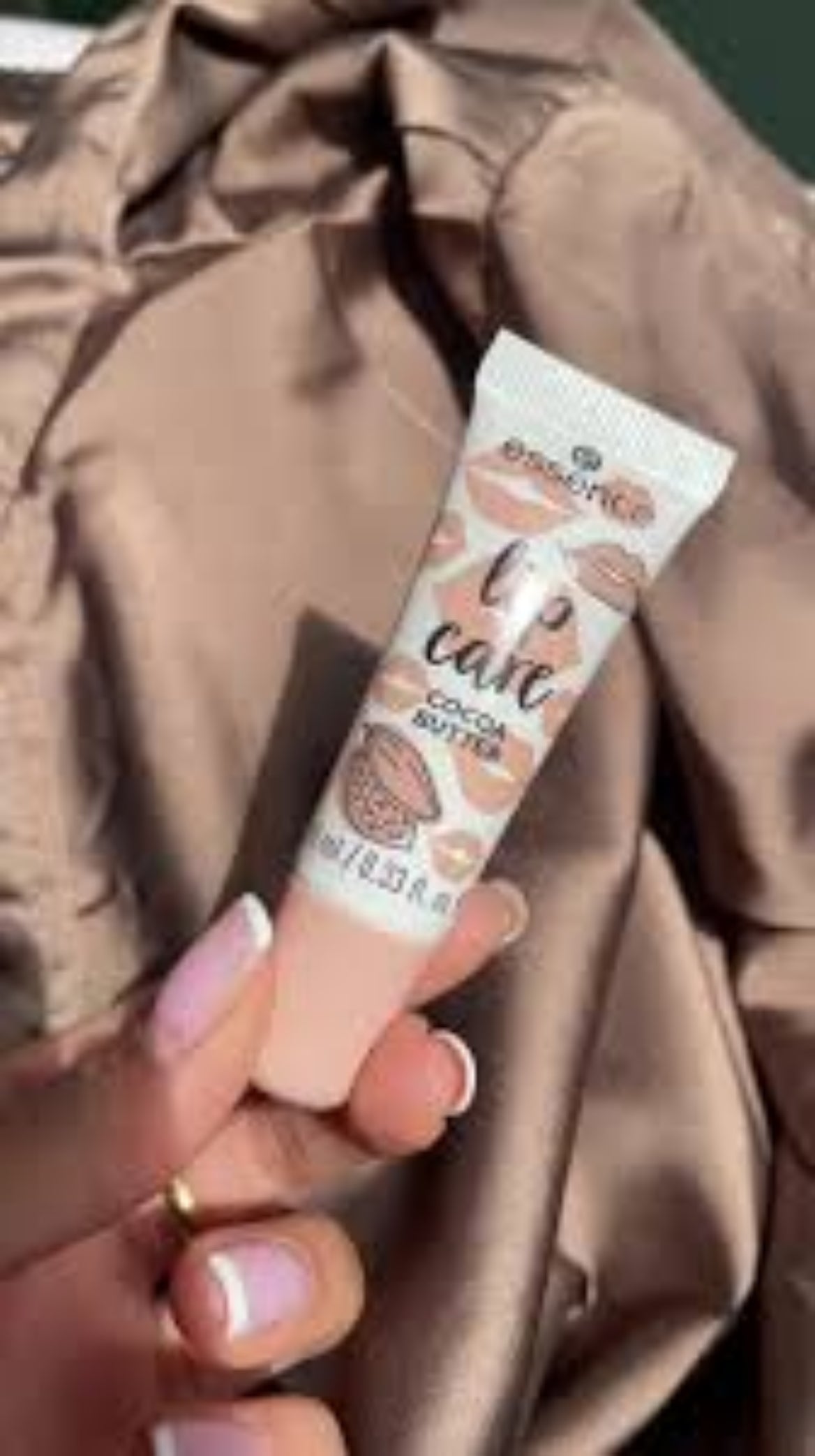 ESSENCE Cocoa Butter Nourishing Lip Butter