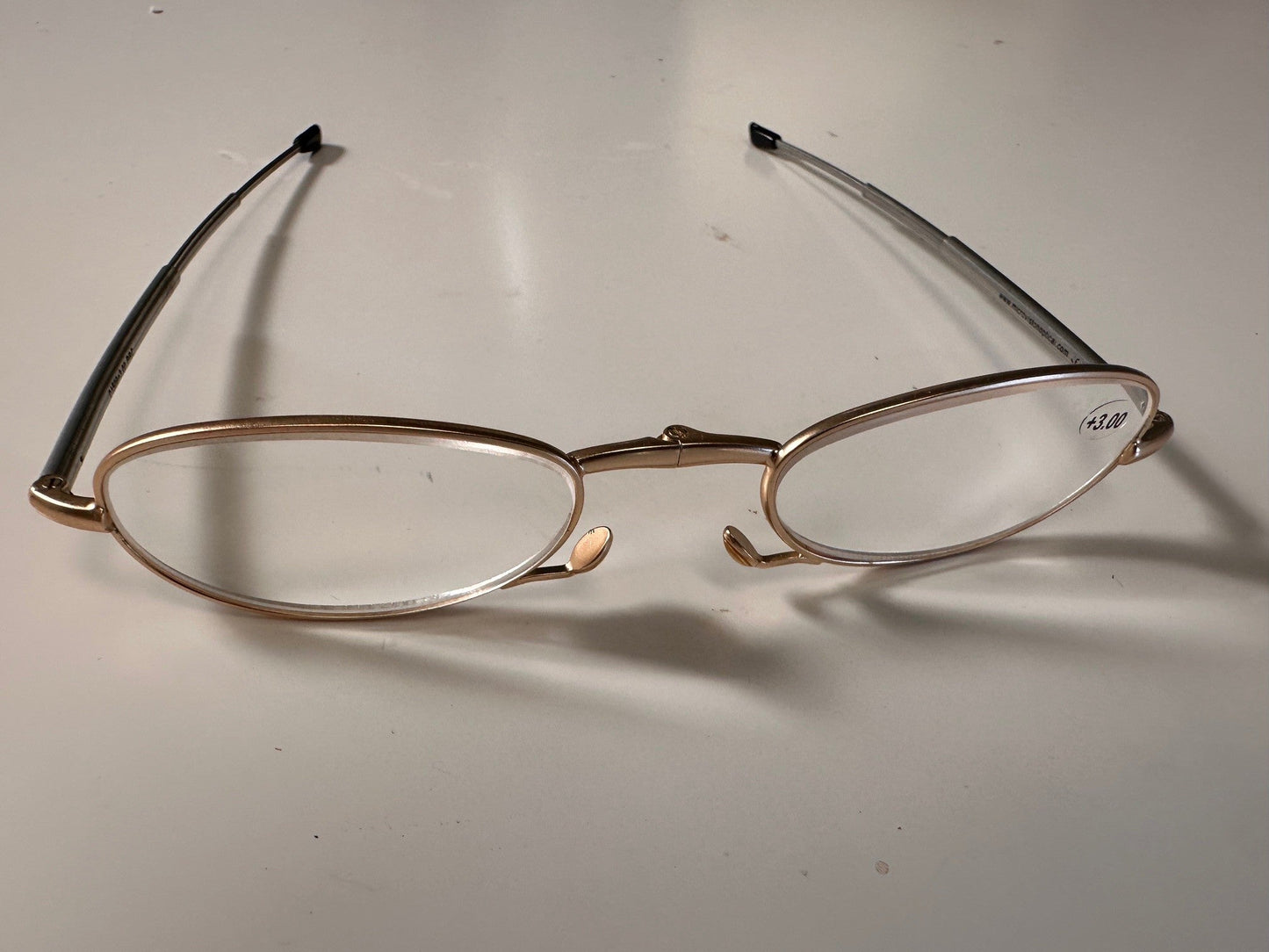 Executive Readers Oval